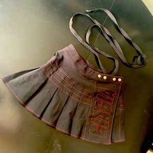 I am gia skirt brand new without tags